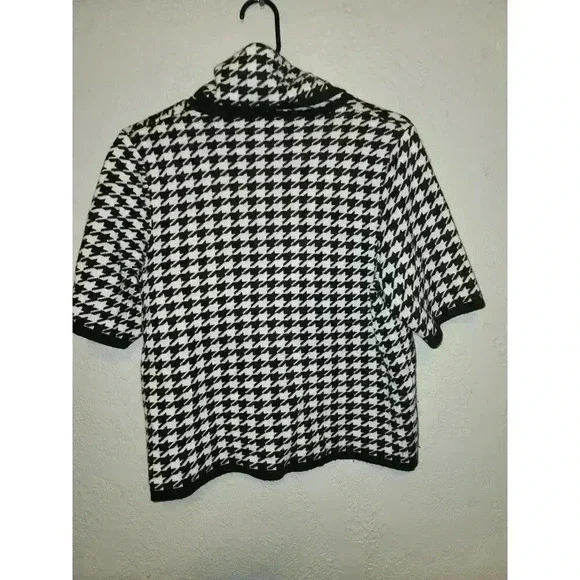 Alexandra Bartlett Top / Fur Collar Sweater / Size S - Picture 2 of 3